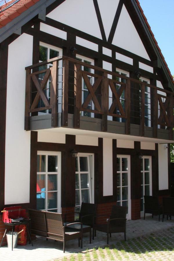 Willa Pod Zaglami Ustka Exterior photo